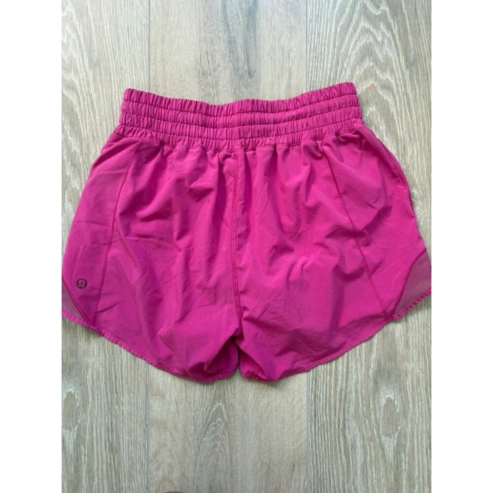 Lululemon Hotty Hot shorts